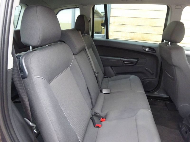 2011 Vauxhall Zafira 1.6I 5dr image 8