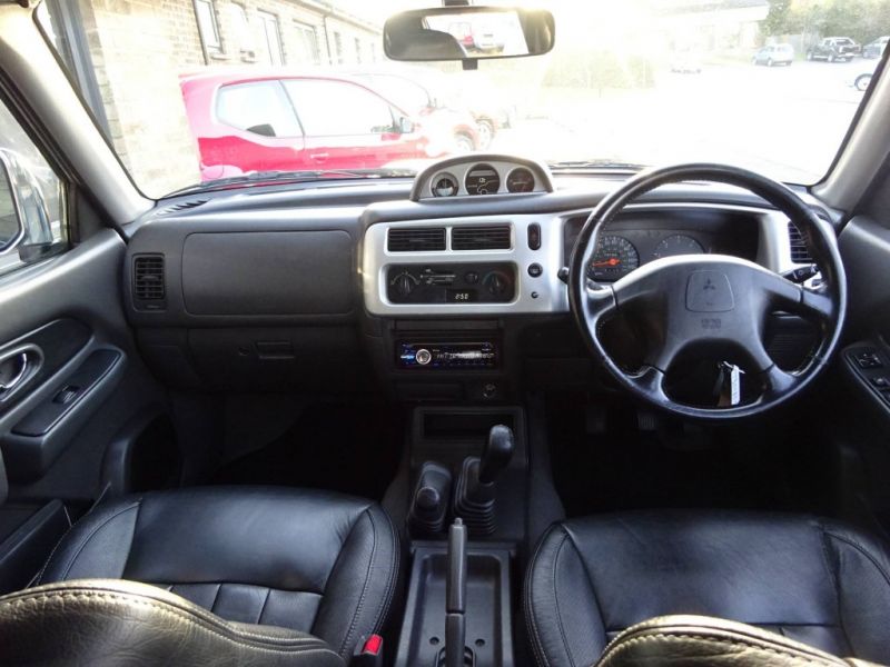 2004 Mitsubishi L200 Double Cab TD image 7