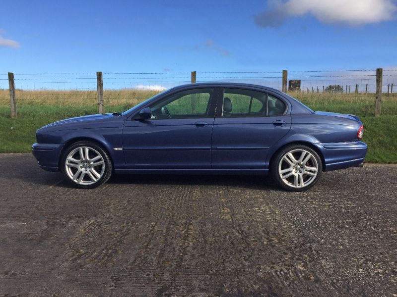 2005 Jaguar X-Type 2.5 V6 Sport 4dr image 2