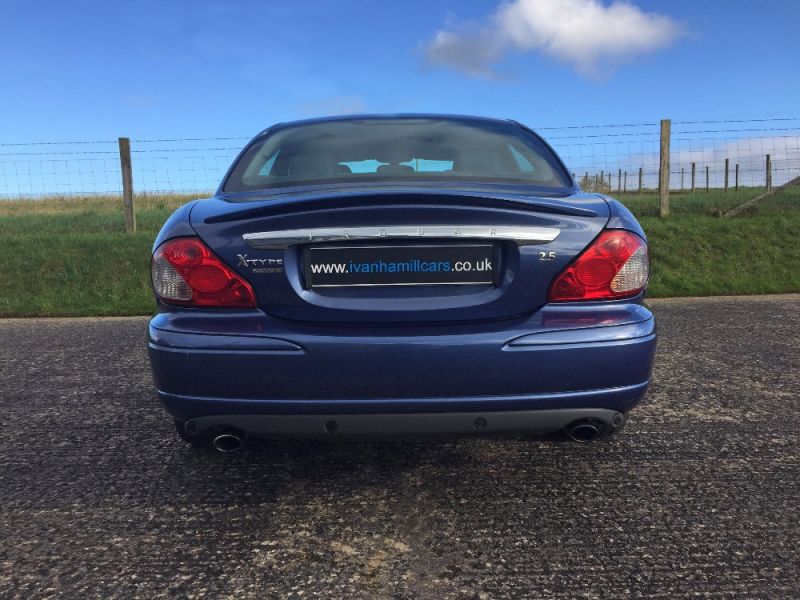 2005 Jaguar X-Type 2.5 V6 Sport 4dr image 3