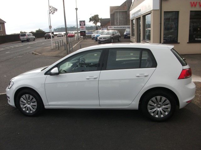 2014 Volkswagen Golf S 1.2TSi image 3
