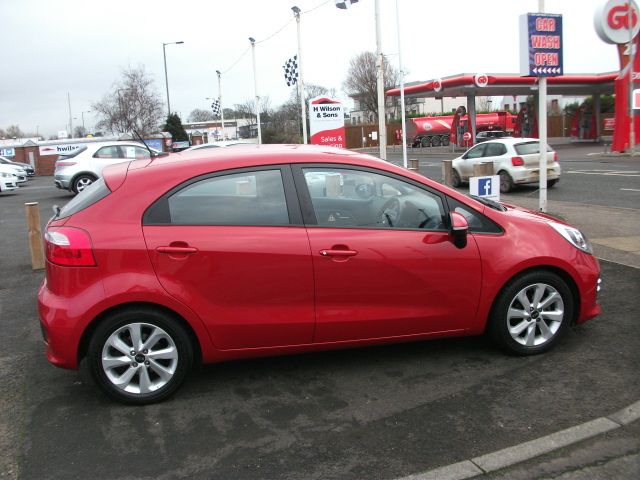 Kia Rio 2 1.25 5dr image 3