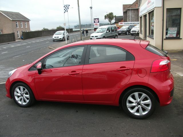 Kia Rio 2 1.25 5dr image 5