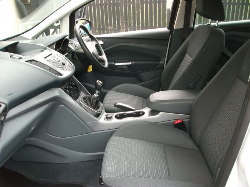 2015 Ford C-Max Zetec 1.6 5dr image 7