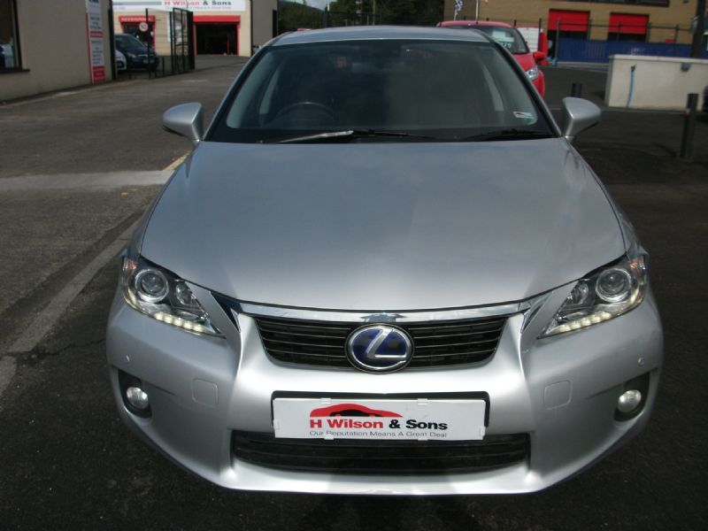 Lexus CT 200h 1.8 SE-L Hybrid 5dr image 2