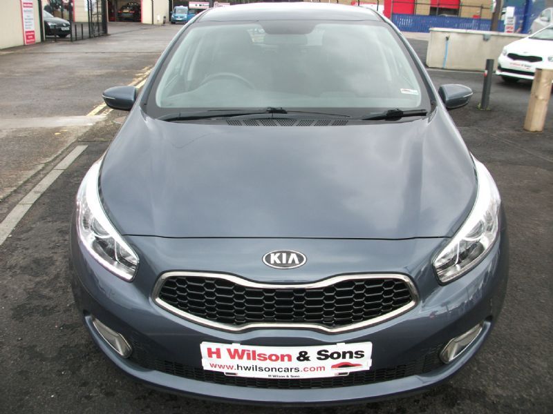 2014 Kia Ceed 2 1.6CRDi 5dr image 3