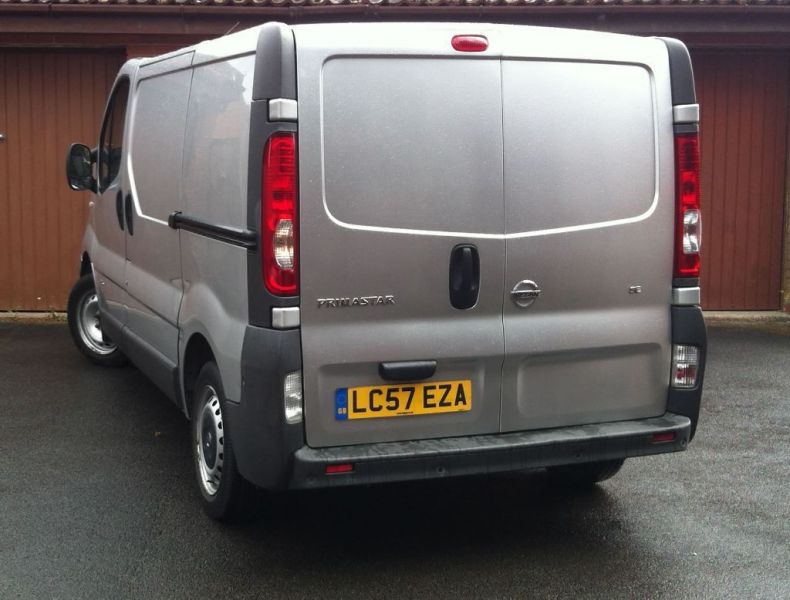 2007 Nissan Primastar dci 115 image 4
