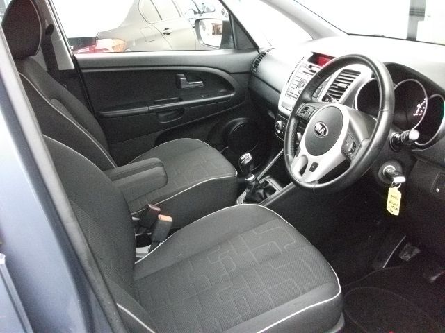 2015 Kia Venga 2 1.4 5dr image 7