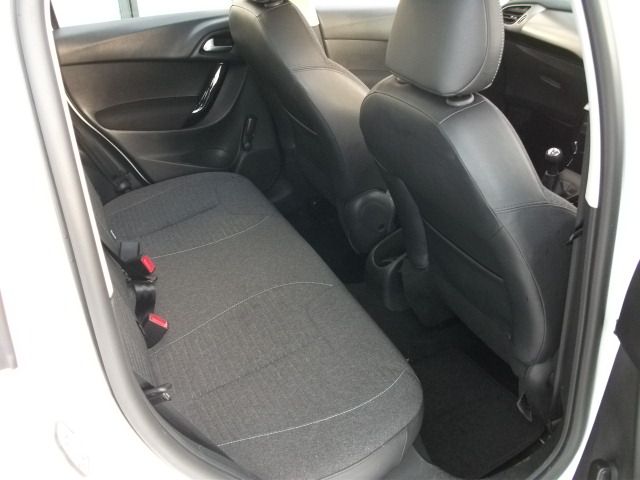 2016 Citroen C3 1.0 5dr image 7
