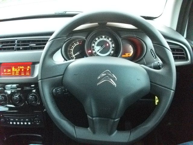 2016 Citroen C3 1.0 5dr image 8