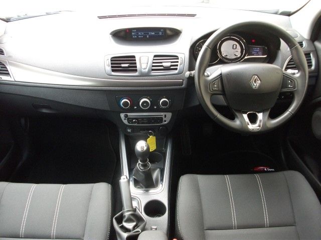 2014 Renault Megane 1.6 5dr image 6
