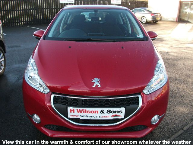 2014 Peugeot 208 1.4 5dr image 2