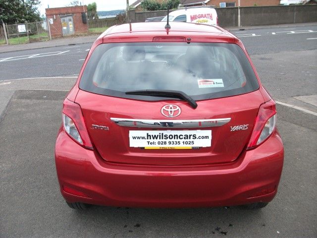 2012 Toyota Yaris TR 1.3VVT-i 5dr image 4