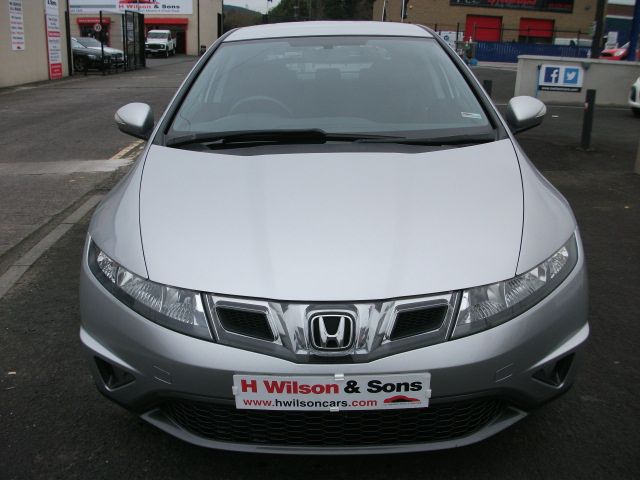 2010 Honda Civic SE 1.4 i-VTEC 5dr image 2