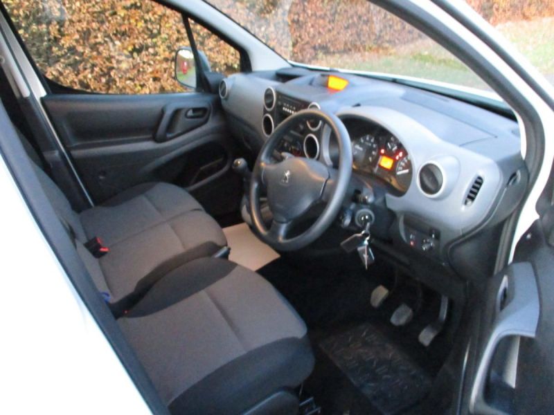 2017 Peugeot Partner 1.6HDi SE image 7