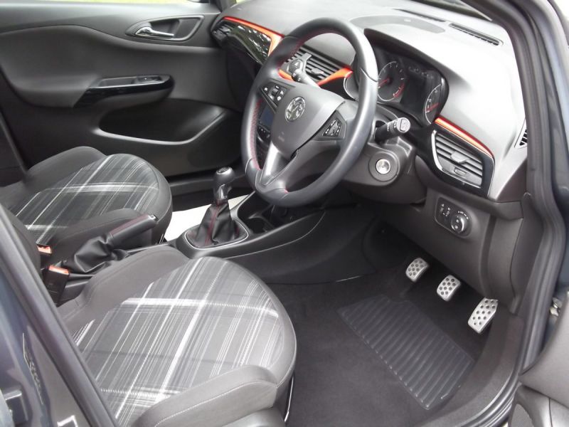 2015 Vauxhall Corsa 1.4SRi 5dr image 5