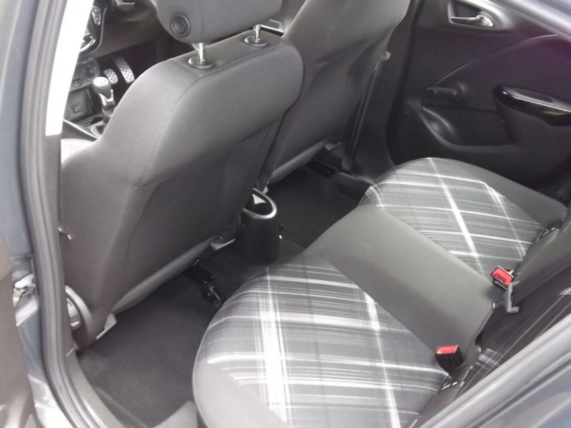 2015 Vauxhall Corsa 1.4SRi 5dr image 8