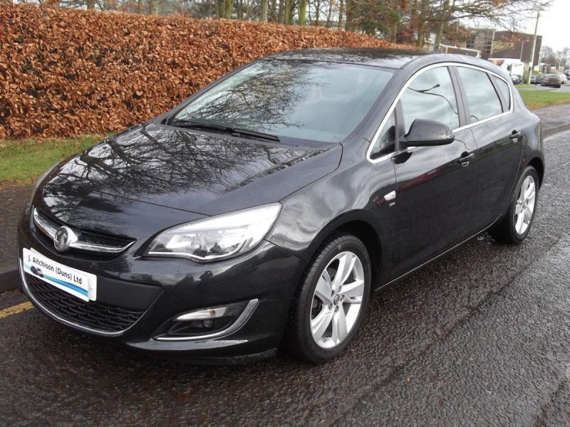 2014 Vauxhall Astra 1.6SRi 5dr image 1