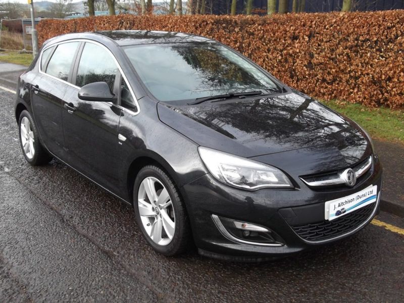 2014 Vauxhall Astra 1.6SRi 5dr image 2