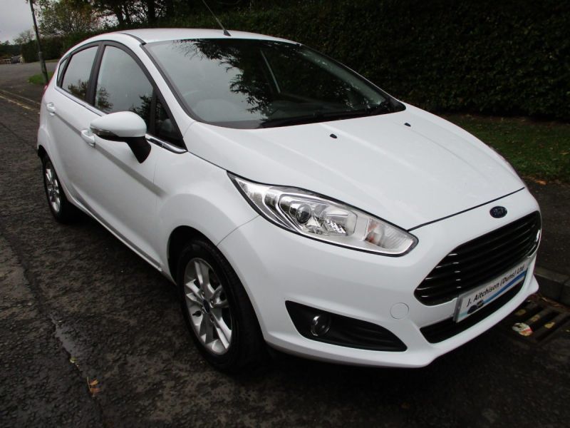 2014 Ford Fiesta 1.25 Zetec 5dr image 2