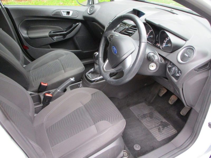2014 Ford Fiesta 1.25 Zetec 5dr image 7