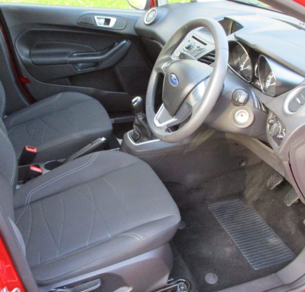 2014 Ford Fiesta 1.25 Style 5dr image 7