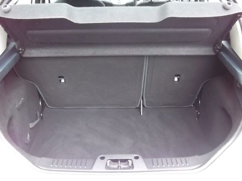 2012 Ford Fiesta 1.25 Zetec 5dr image 10