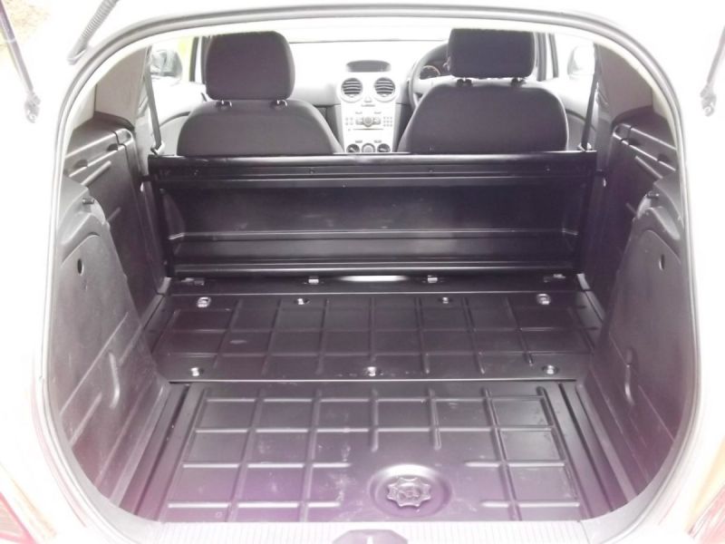 2013 Vauxhall Corsa 1.3CDTi image 9