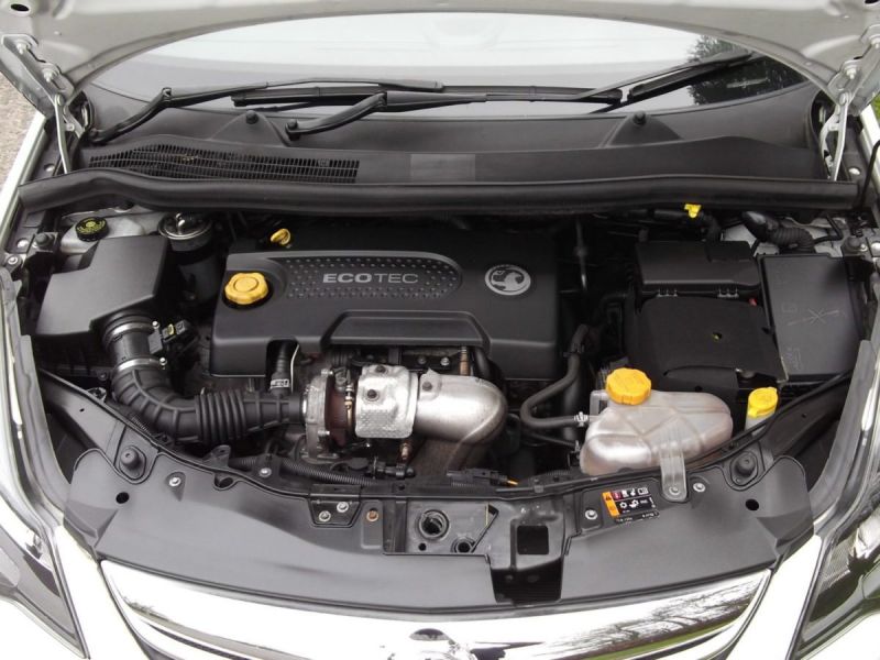 2013 Vauxhall Corsa 1.3CDTi image 10