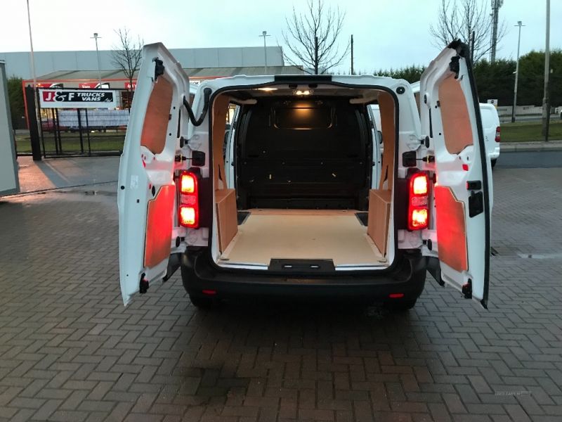 2017 Citroen Dispatch 1.6 image 5