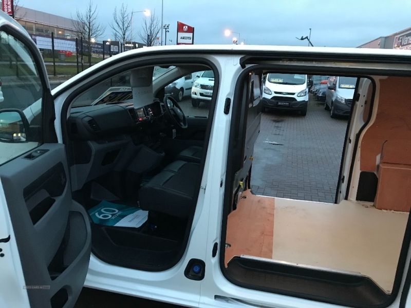 2017 Citroen Dispatch 1.6 image 7