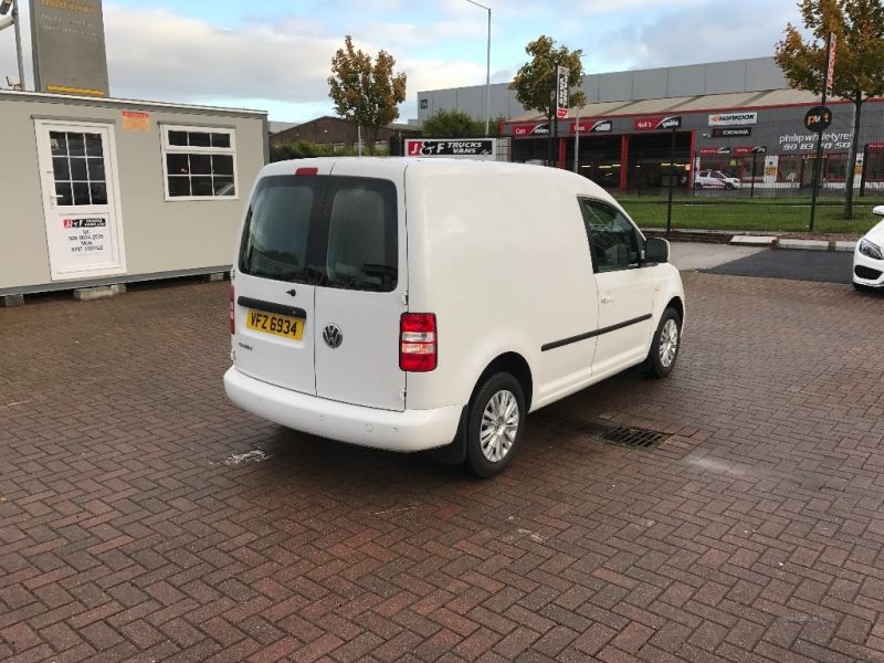 2015 Volkswagen Caddy 1.6 TDI image 3