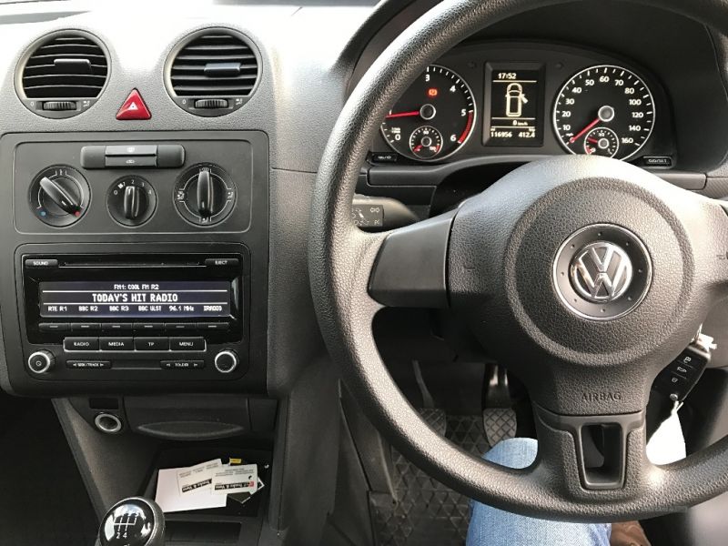 2015 Volkswagen Caddy 1.6 TDI image 9