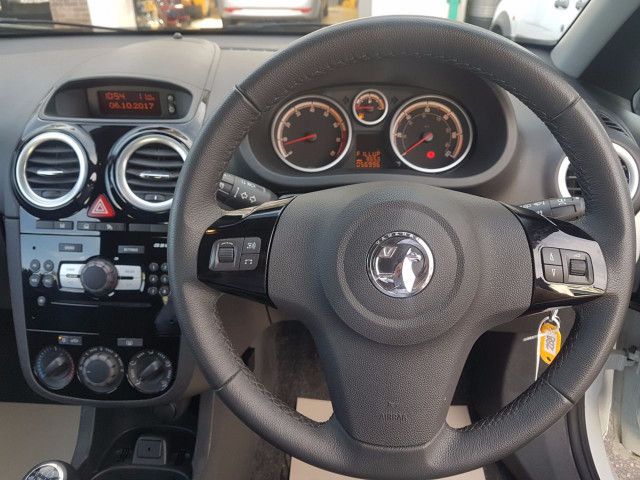 2015 Vauxhall Corsa 1.2 3d image 7