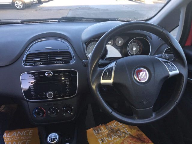 2015 Fiat Punto 1.2 3d image 8