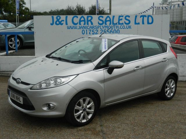 2011 Ford Fiesta 1.6 Zetec TDCI 5d image 2