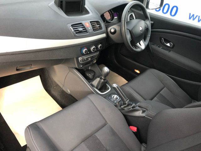 2011 Renault Megane 1.6 3d image 6