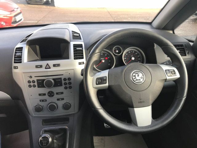 2006 Vauxhall Zafira 1.8 SRI 16V 5d image 8