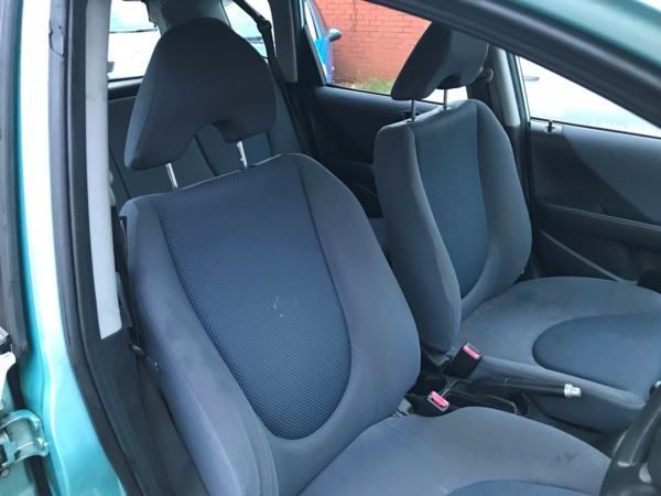 2004 Honda Jazz 1.4i-DSI S 5dr image 7