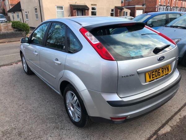 2006 Ford Focus 2.0 TDCi Ghia 5dr image 6