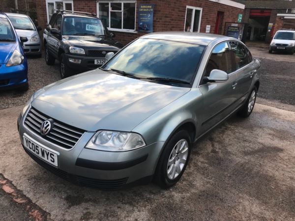 2005 Volkswagen Passat 1.9 TDI 130 4dr image 1