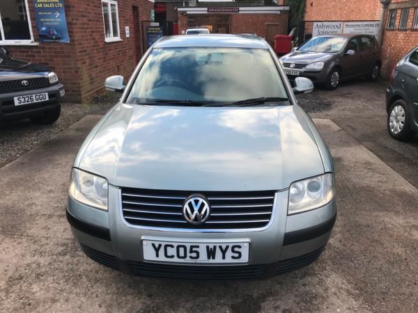 2005 Volkswagen Passat 1.9 TDI 130 4dr image 2