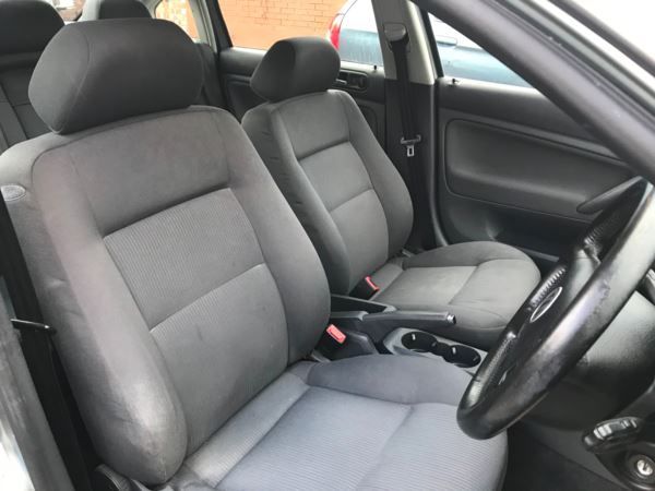 2005 Volkswagen Passat 1.9 TDI 130 4dr image 6