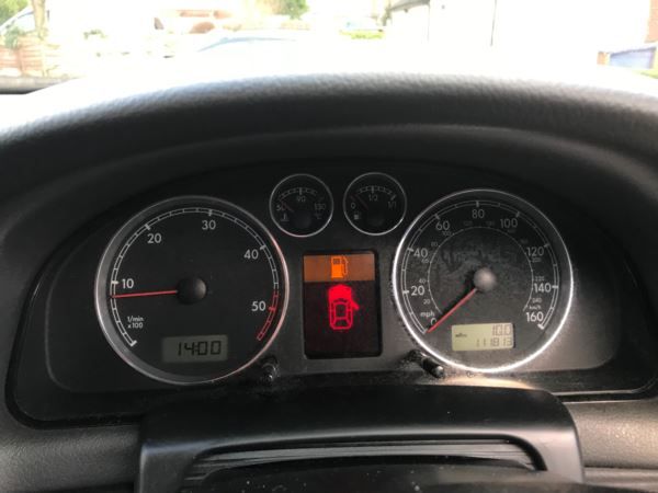 2005 Volkswagen Passat 1.9 TDI 130 4dr image 10