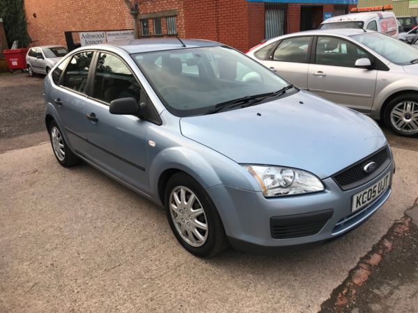 2005 Ford Focus 1.6 LX 5dr image 3