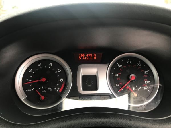 2007 Renault Clio 1.6 5dr image 11