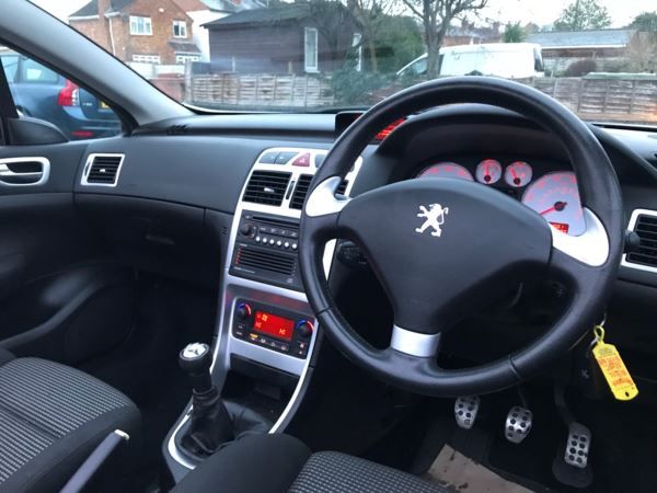 2006 Peugeot 307 CC image 11
