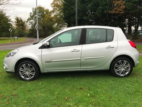 2011 Renault Clio 1.2 16V 5dr image 6