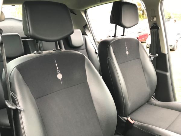 2011 Renault Clio 1.2 16V 5dr image 8