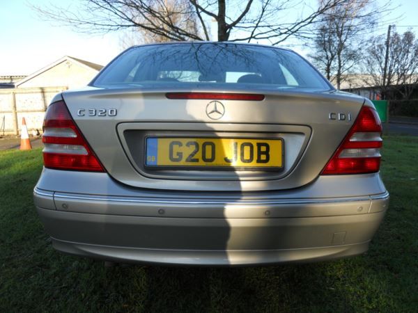 2005 Mercedes-Benz C320 SE 4dr image 4